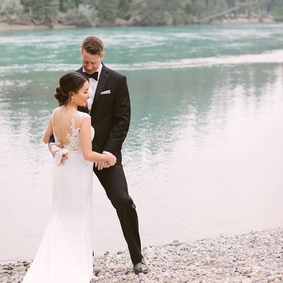 Meet your Posher, Lorraine - Picture 1 of 1